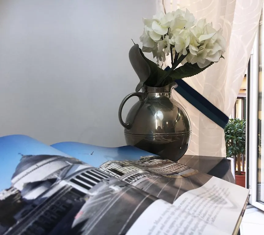 Sebeto Toledo Apartment Naples